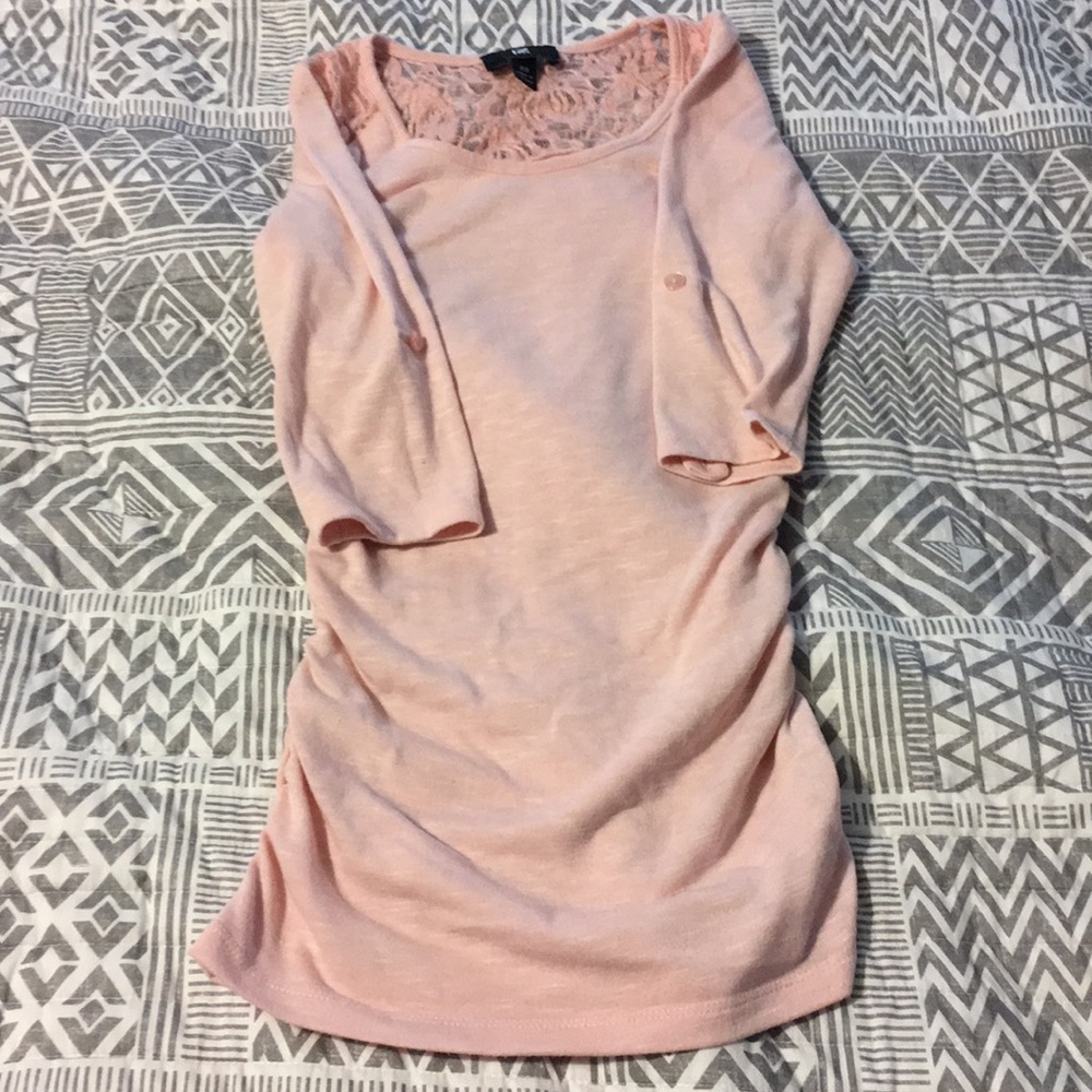 3/4 sleeve IZ Byer shirt.